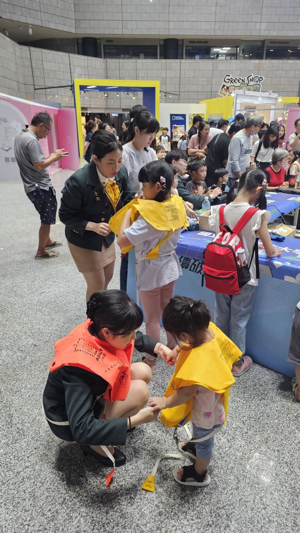 高餐大用雙手說故事　現場教你看見技職的力量