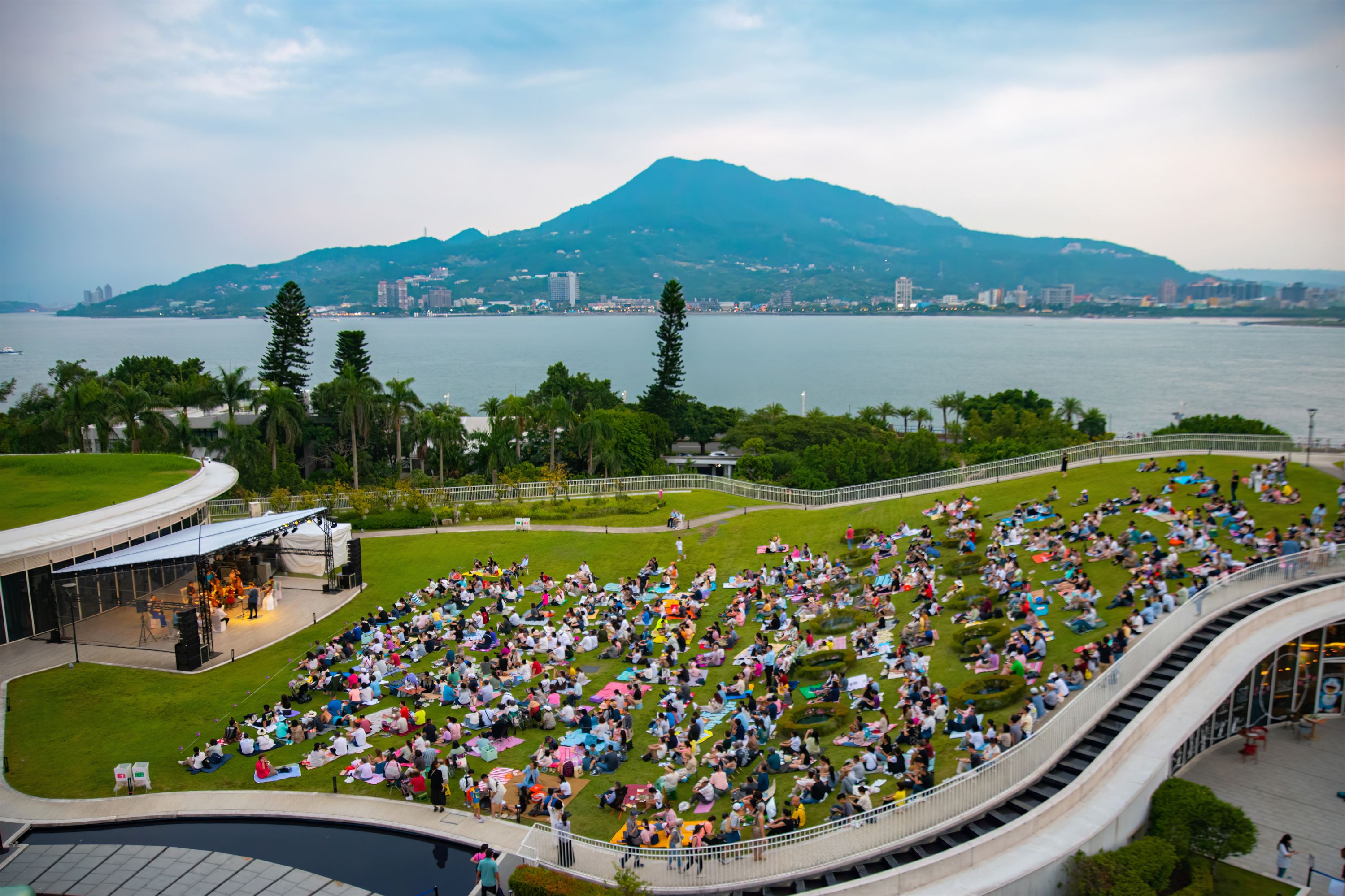 將捷金鬱金香酒店推限定週五「爵士之夜」 享受秋夜旋律